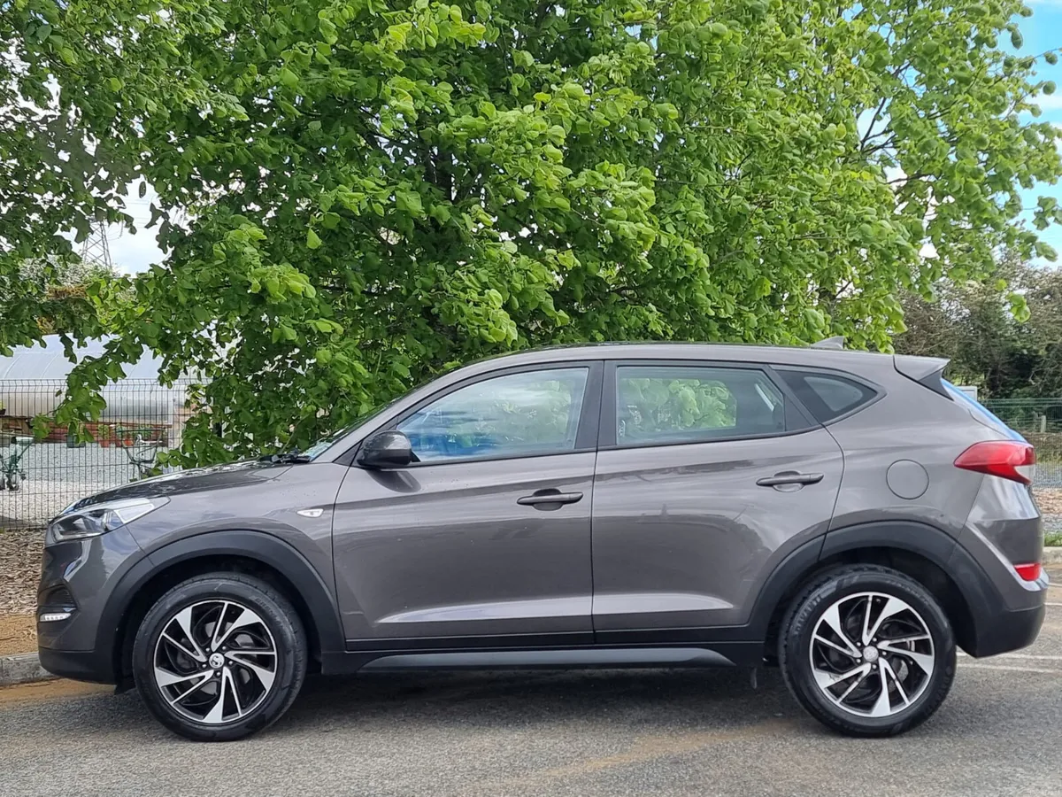 2017 HYUNDAI TUCSON DIESEL, LOW MILES €10,900 - Image 1
