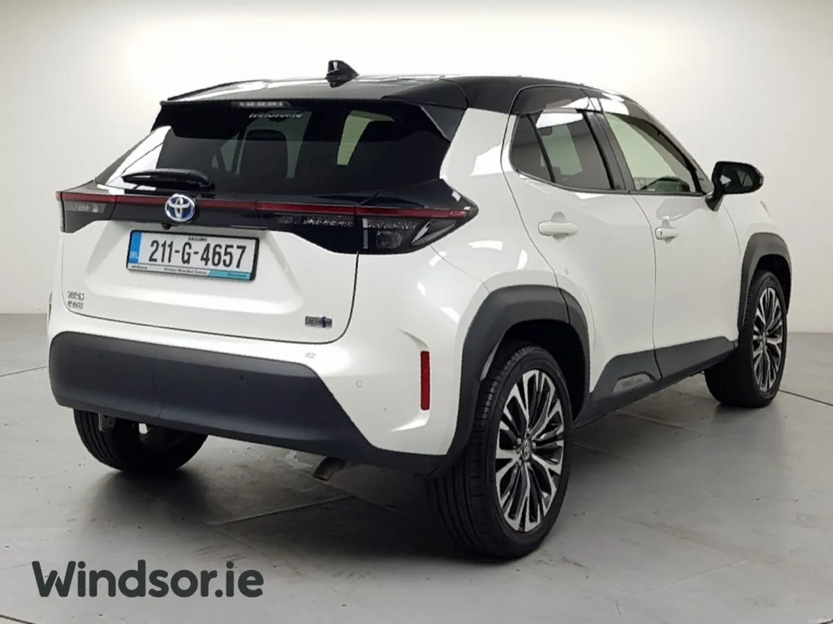 Toyota Yaris Cross 1.5 Hybrid CVT Luna - Image 4