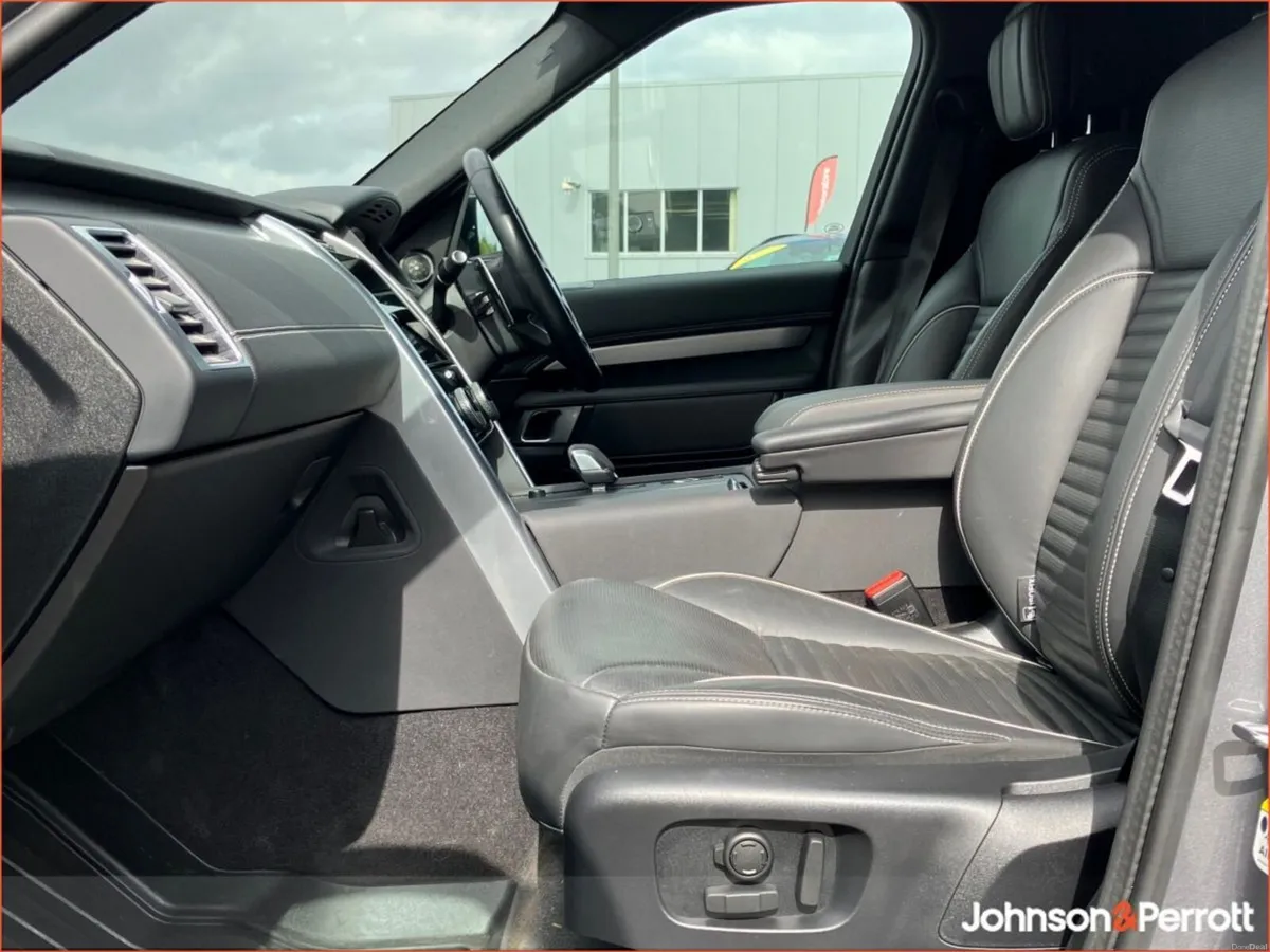 Land Rover Discovery DISCOVERY 3.0 SD6 DYNAMIC H 5 - Image 4