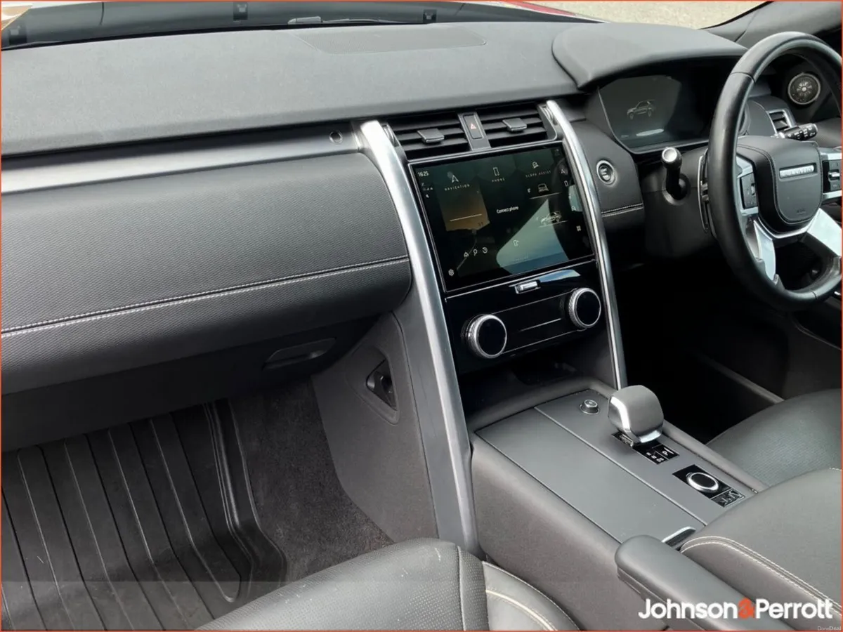 Land Rover Discovery DISCOVERY 3.0 SD6 DYNAMIC H 5 - Image 4