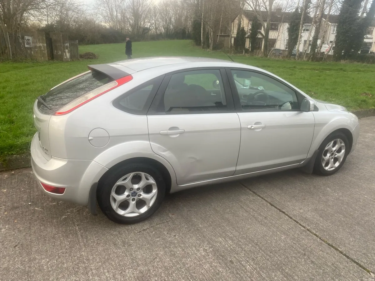 Ford Focus - Image 2