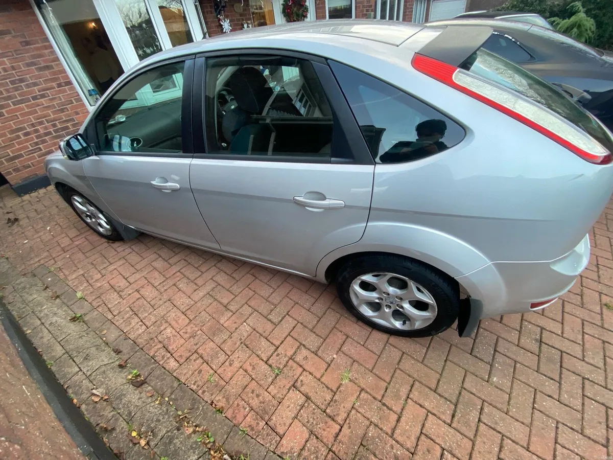Ford Focus - Image 4