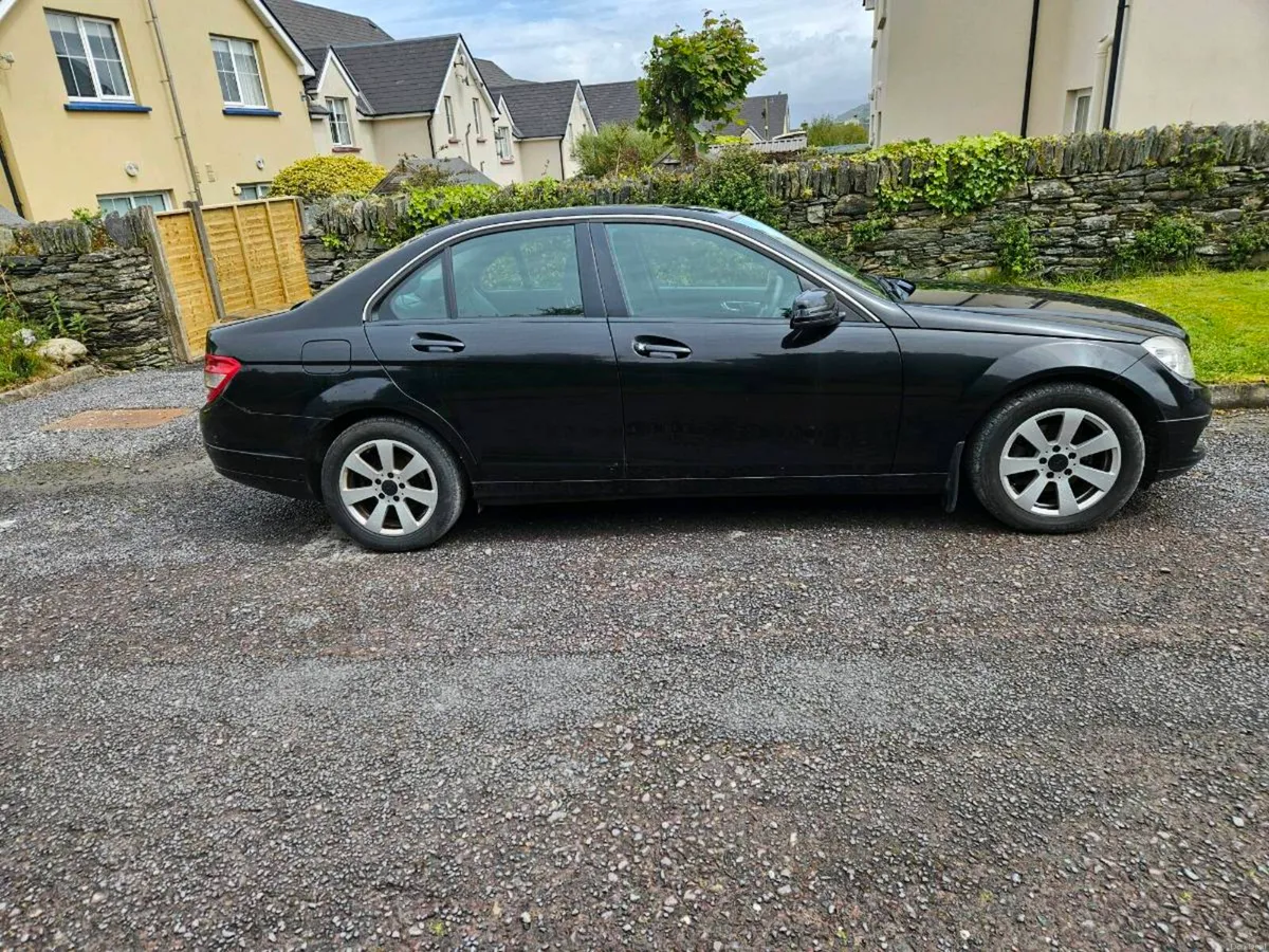 Mercedes C200 - Image 2
