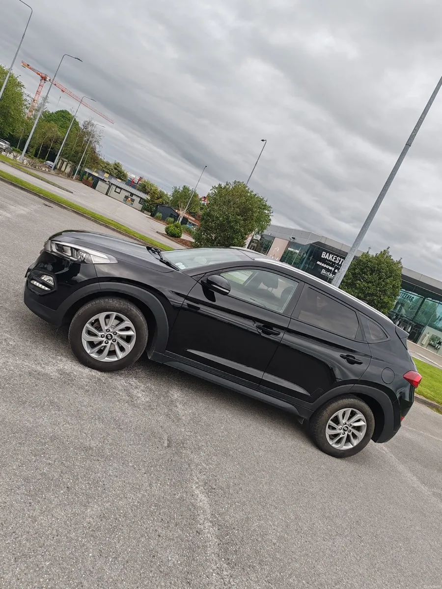 Superb Hyundai Tucson 2017 - Image 2