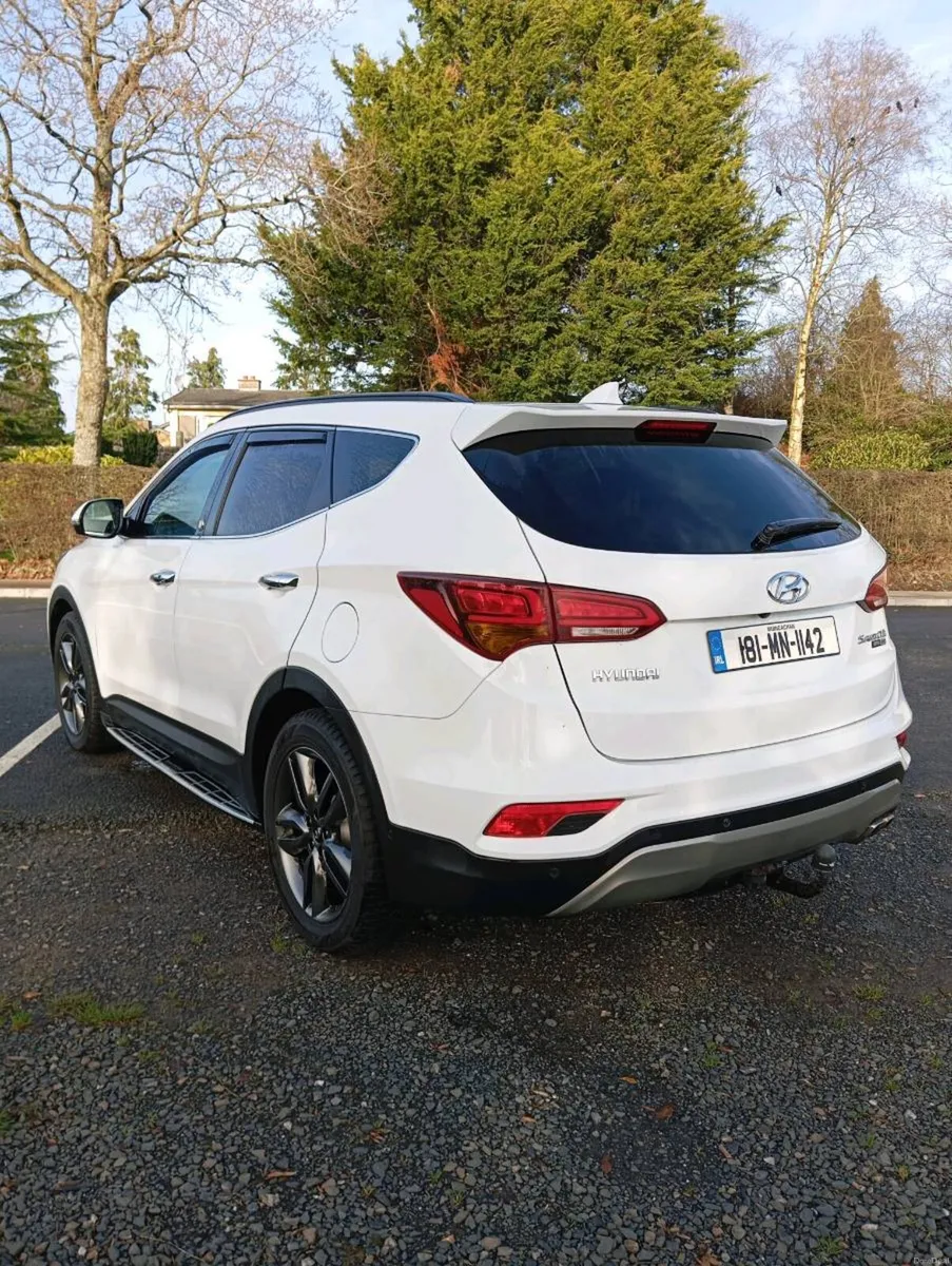 Hyundai Santa Fe Endurance 7 seater 4x4 Automatic - Image 4