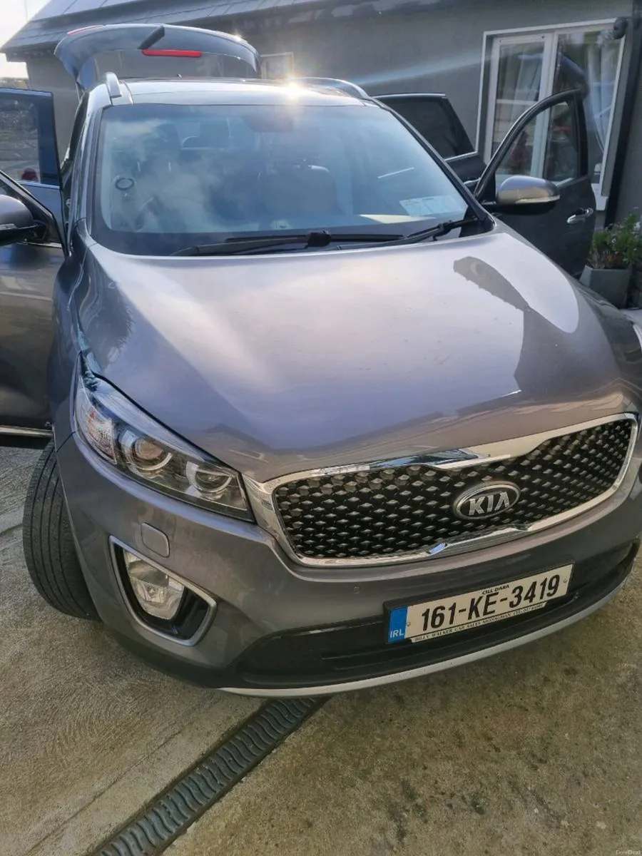 Kia Sorrento - Image 1