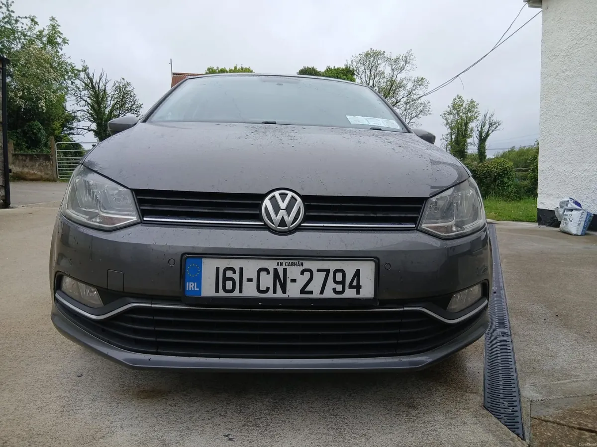 Volkswagen Polo 1.0, year 2016 - Image 1
