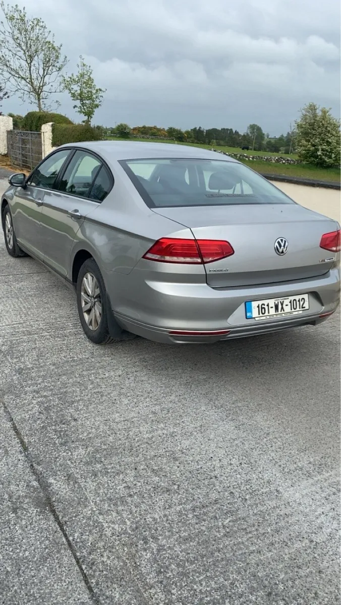 Volkswagen Passat 2016 - Image 1
