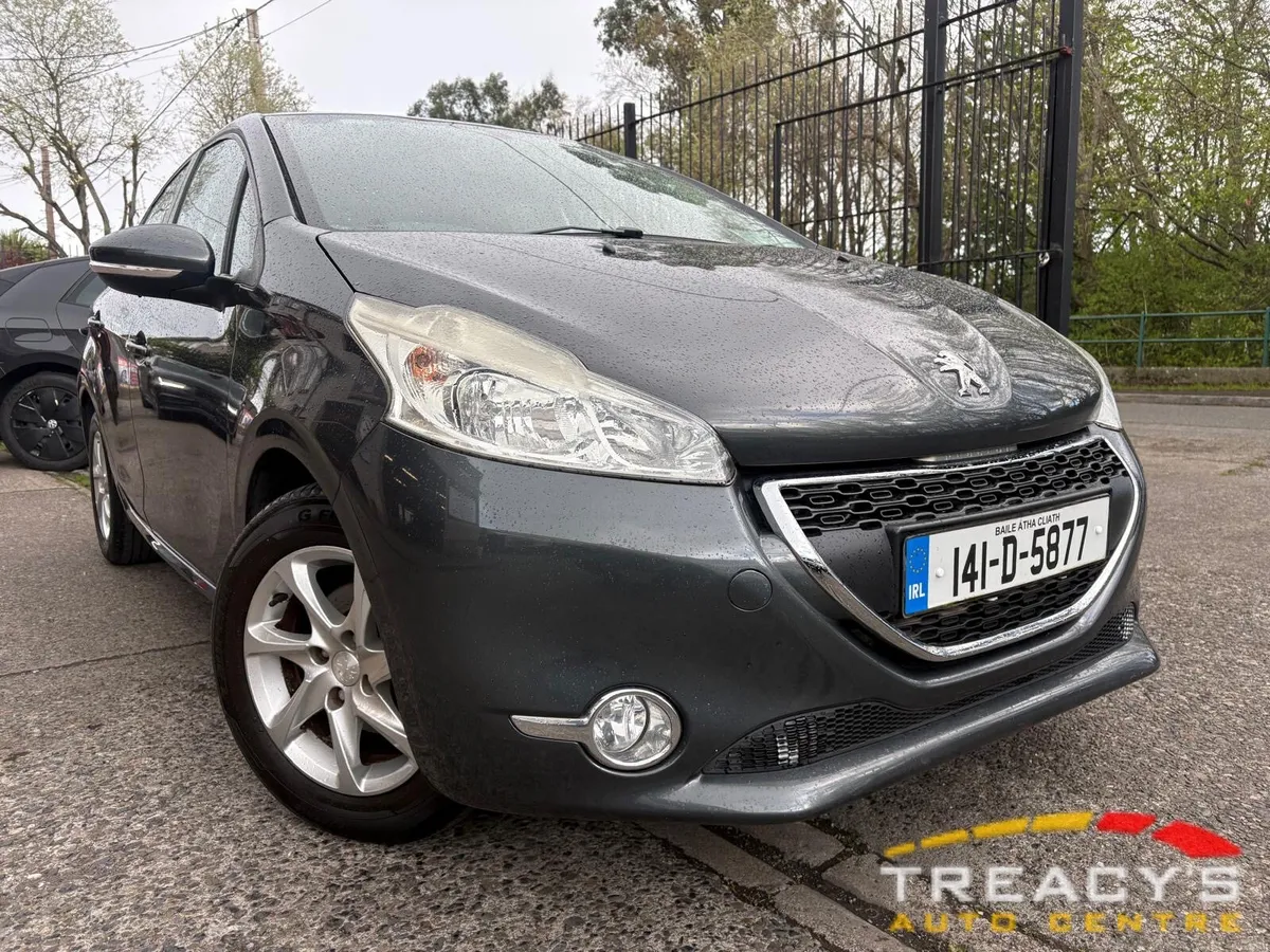 Peugeot 208 2014 - Image 1