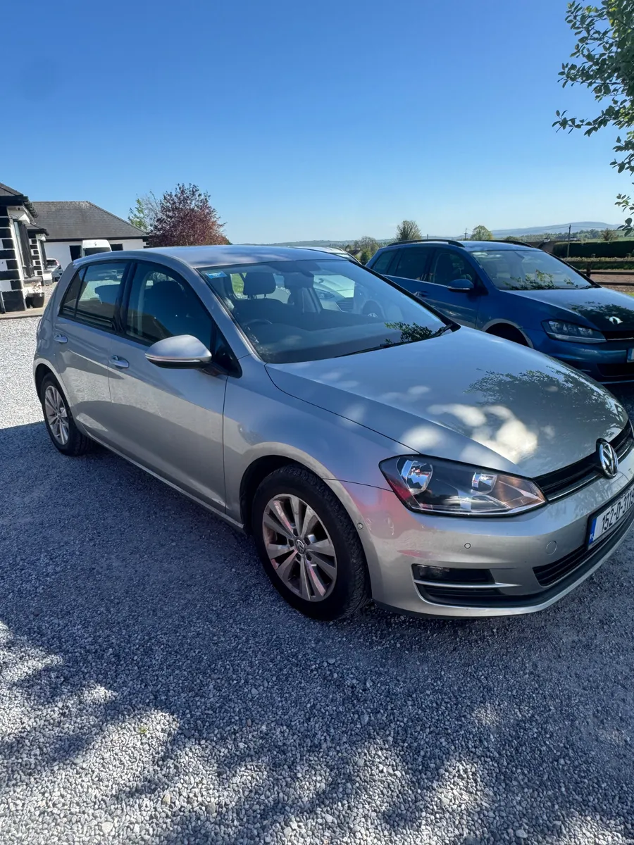 Volkswagen Golf 2015 petrol low km - Image 2
