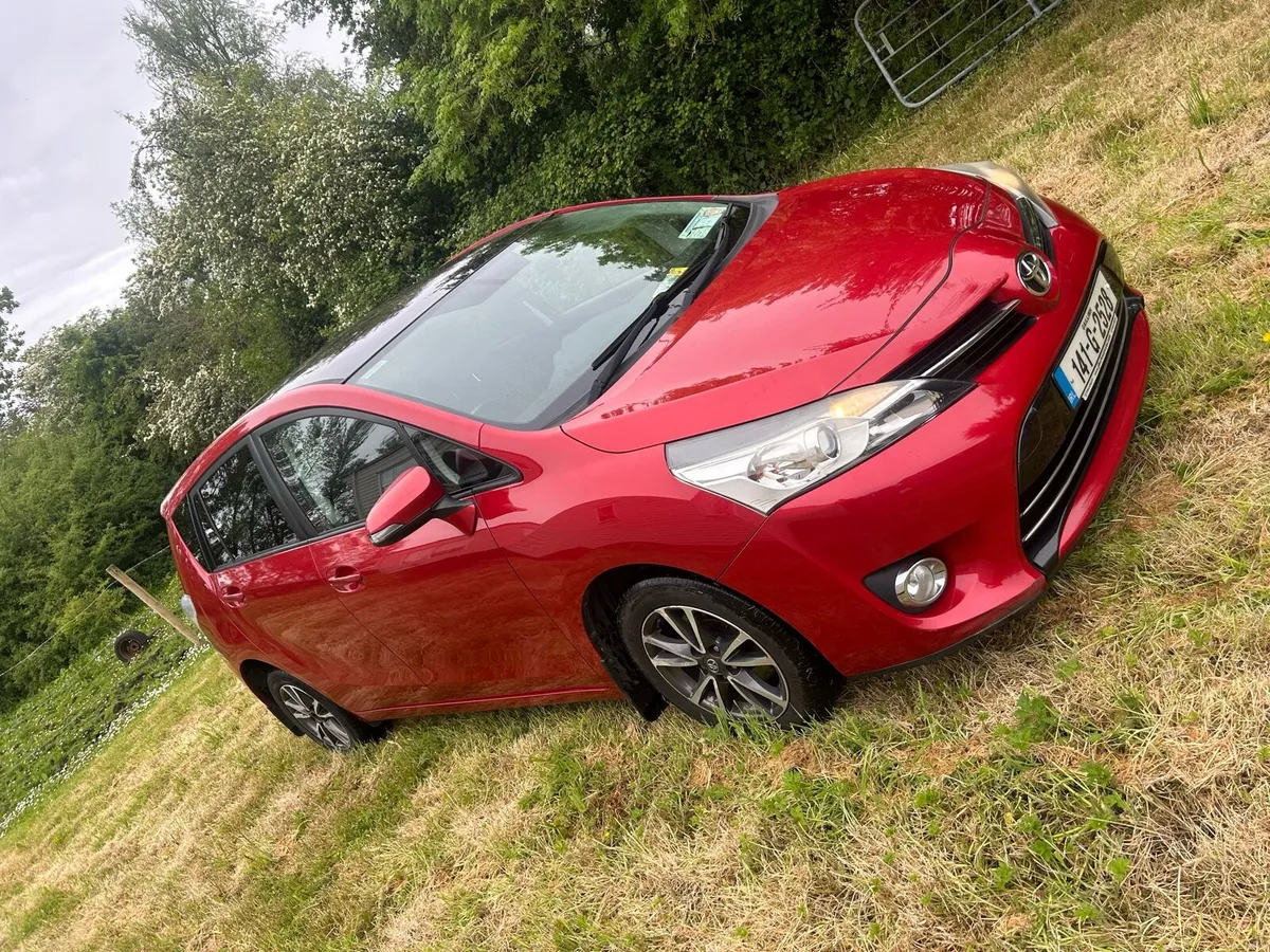 Toyota Verso - Image 1