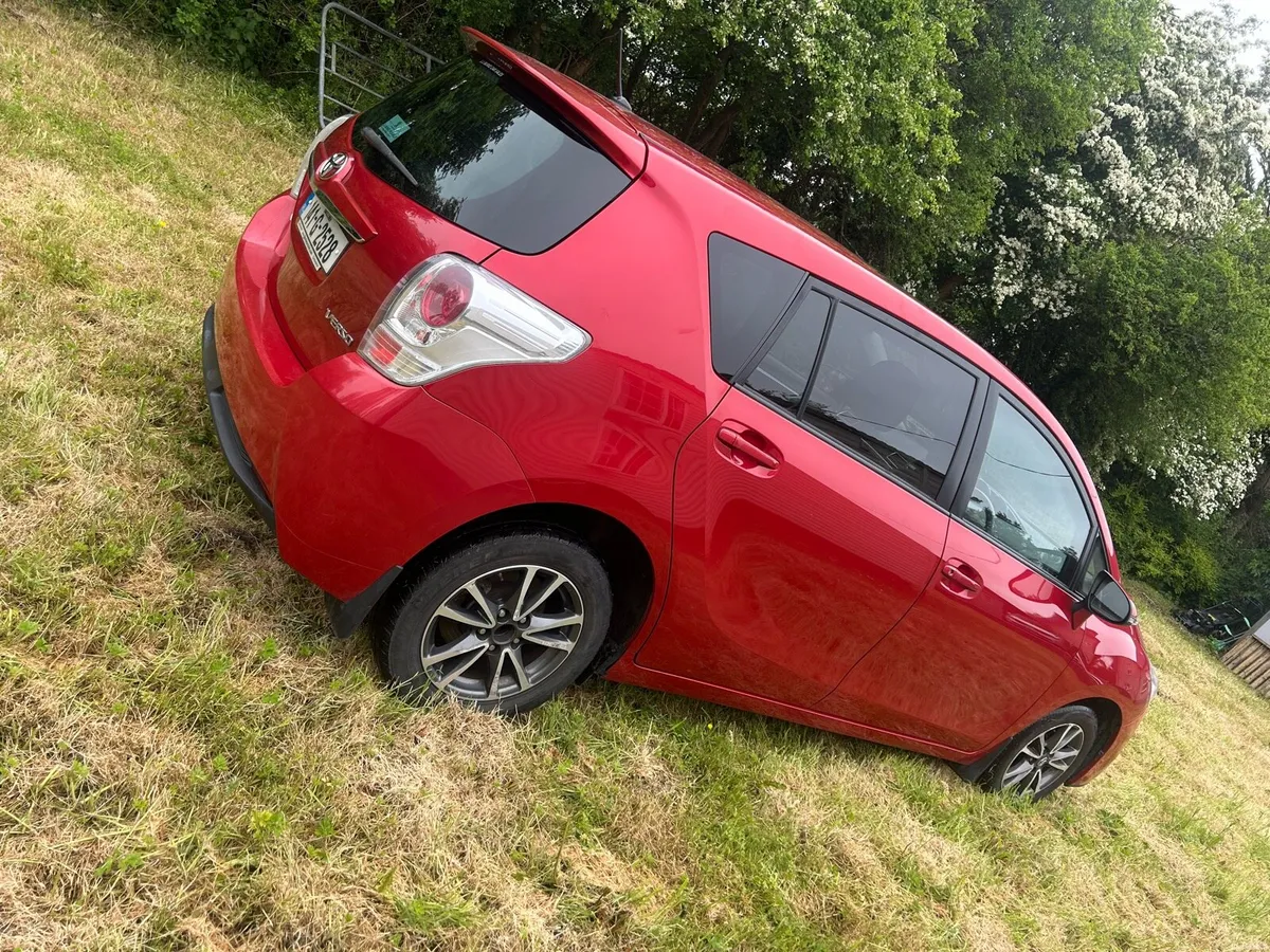 Toyota Verso - Image 2