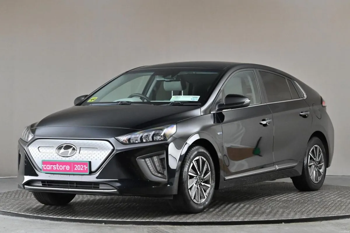 Hyundai IONIQ EV PREMIUM **FULL LEATHER** - Image 3