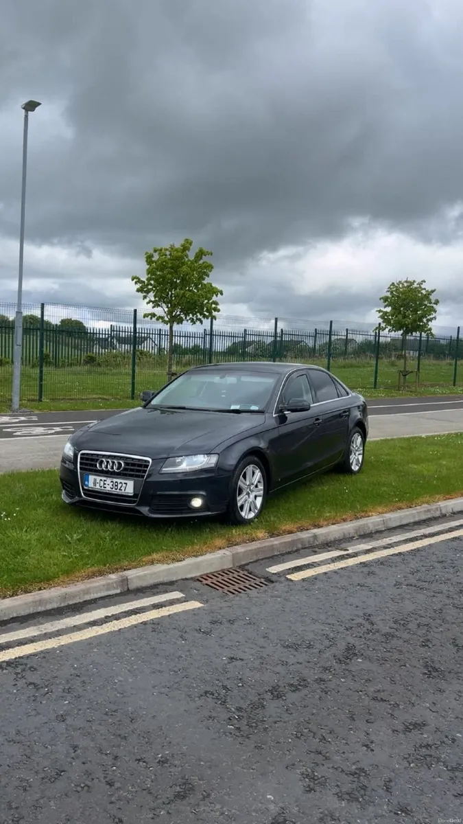 Audi A4 2011 - Image 2