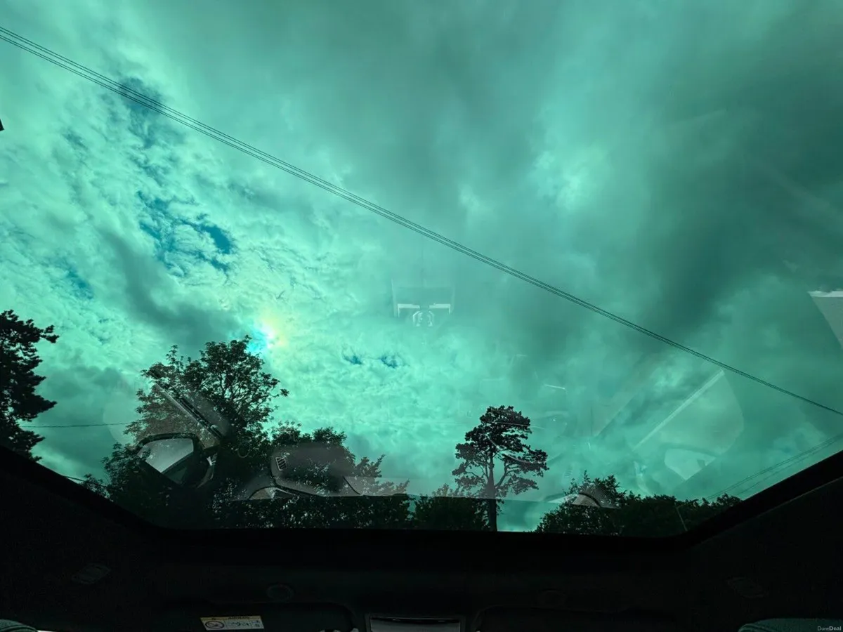 Land Rover Range Rover Evoque SUNROOF EDITION MODE - Image 3
