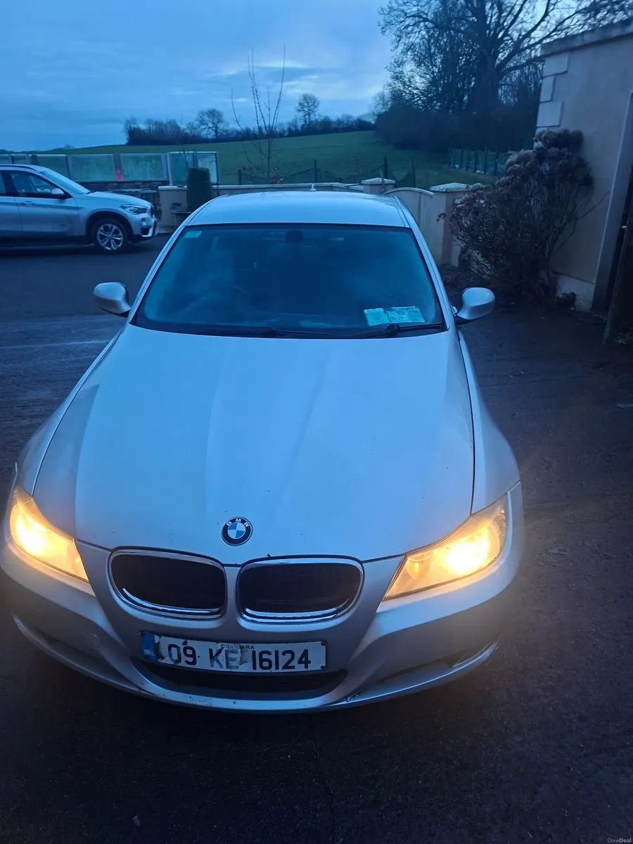 BMW 3-Series 2009 - Image 3