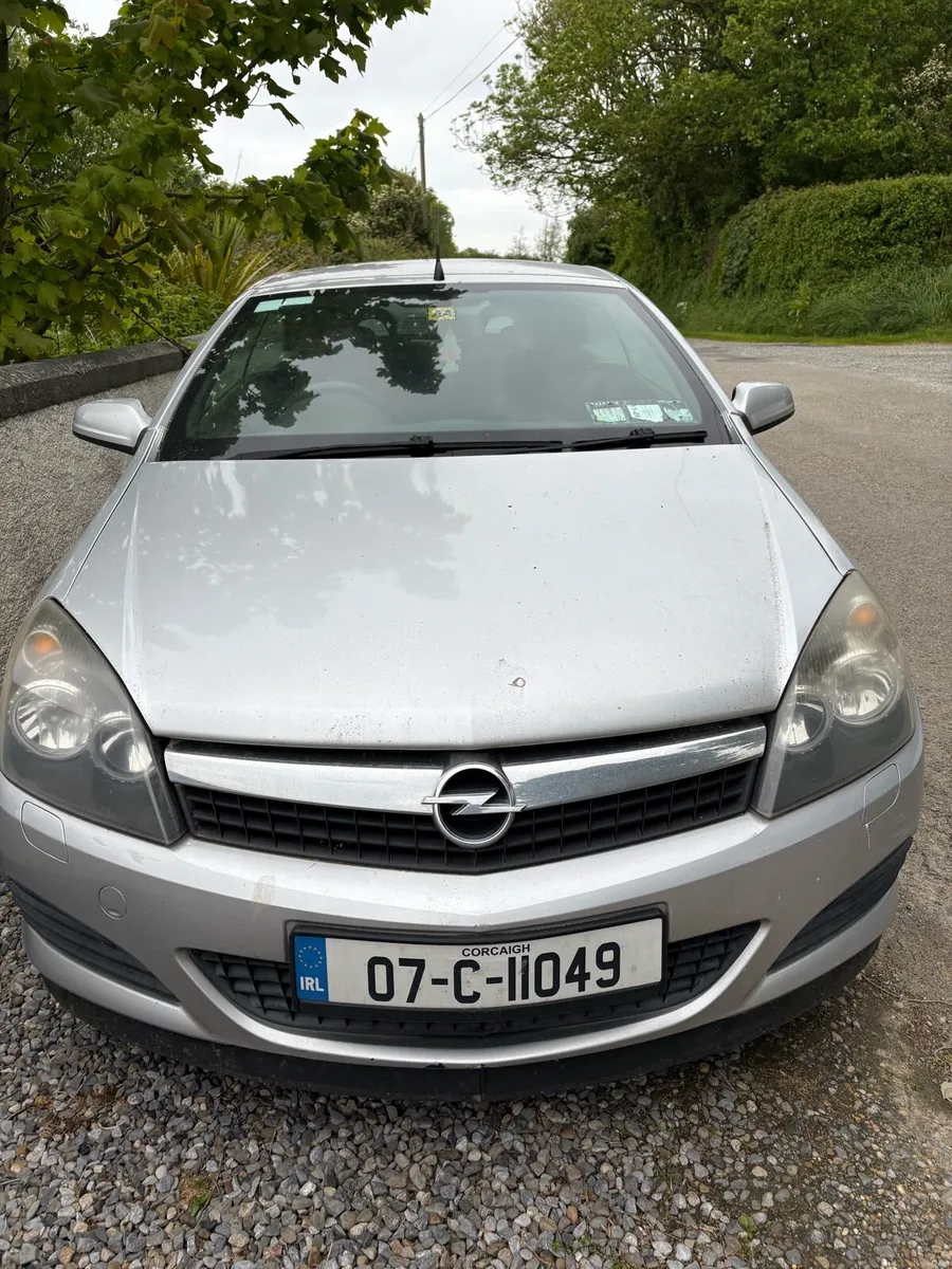 Opel Astra - Image 1