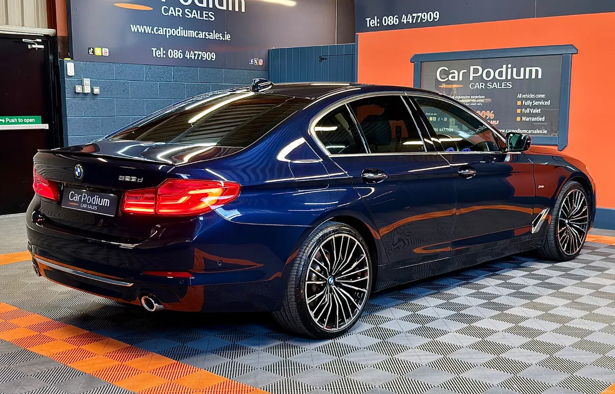 2017 BMW 523D Luxury Auto 2.0 Diesel 190BHP Saloon - Image 3