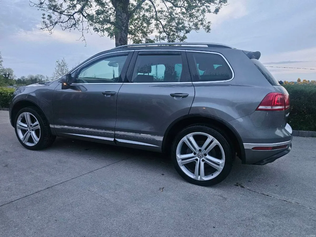 Volkswagen Touareg - Image 2