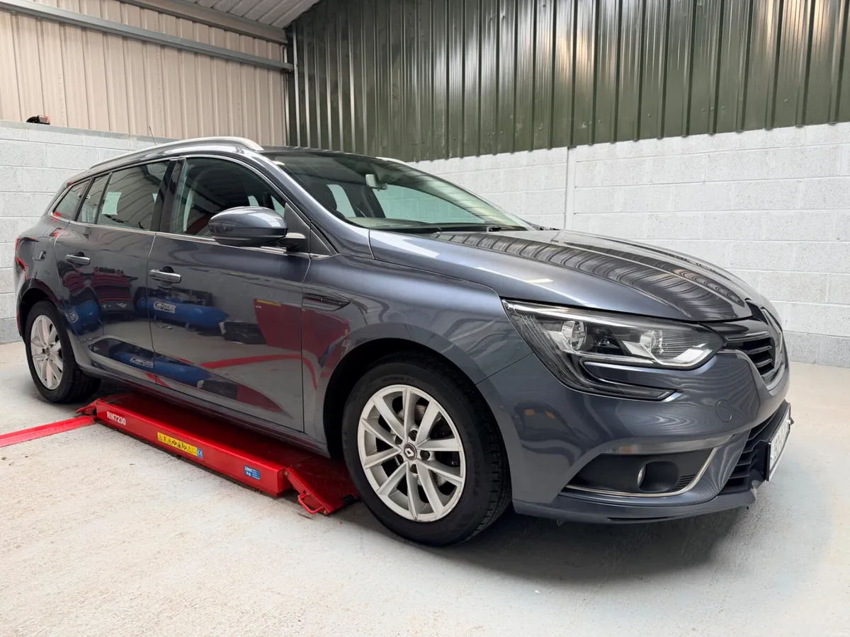 2019 RENAULT MEGANE - Image 1