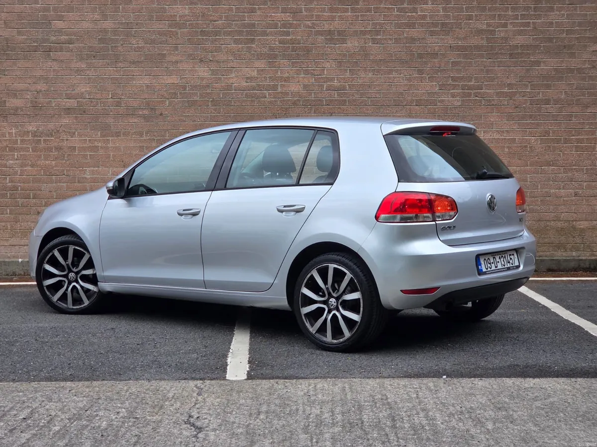 Volkswagen Golf 2009 - Image 4