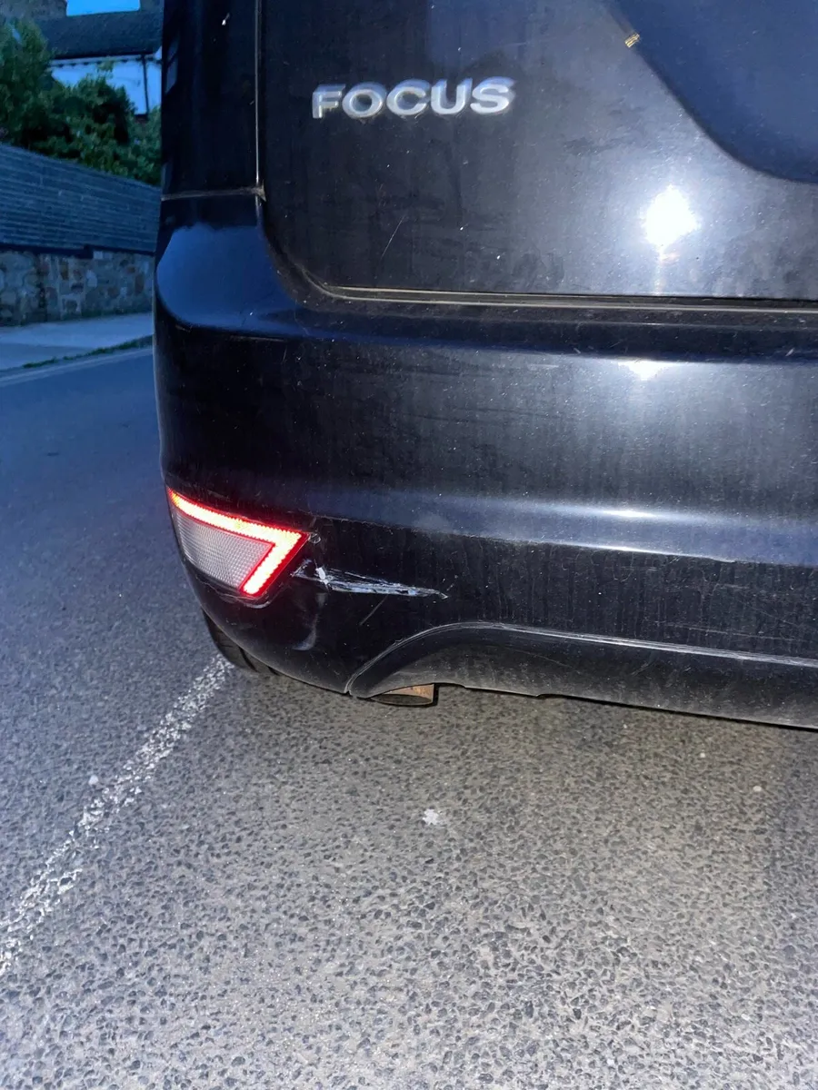 Ford Focus 2010 (Low Miles) - Image 4