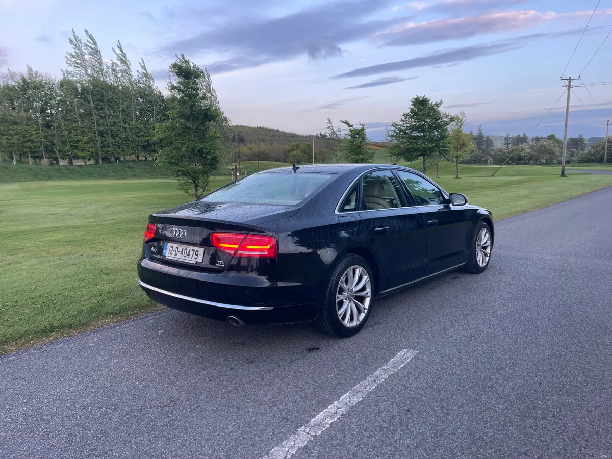 Audi A8 2012 - Image 3