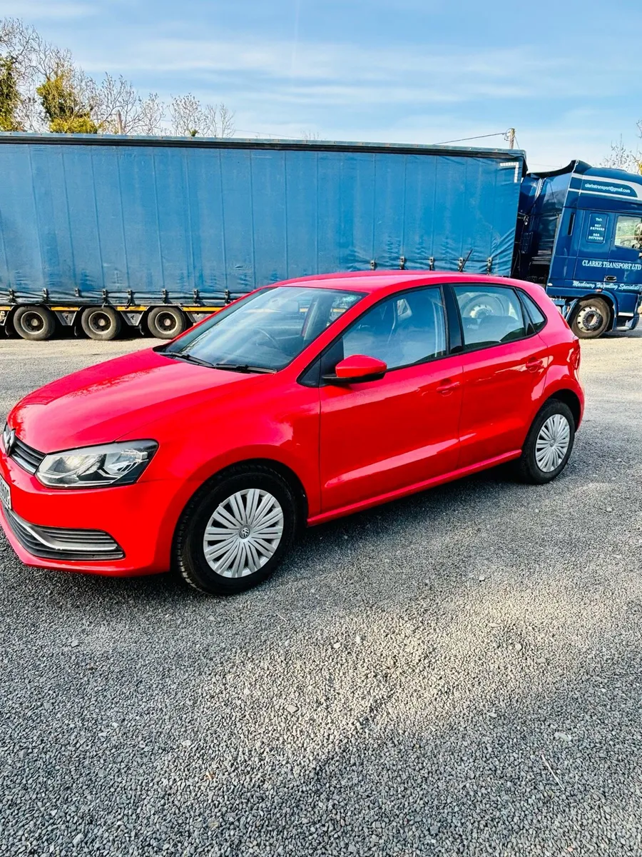 Volkswagen Polo 2015 Automatic - Image 2