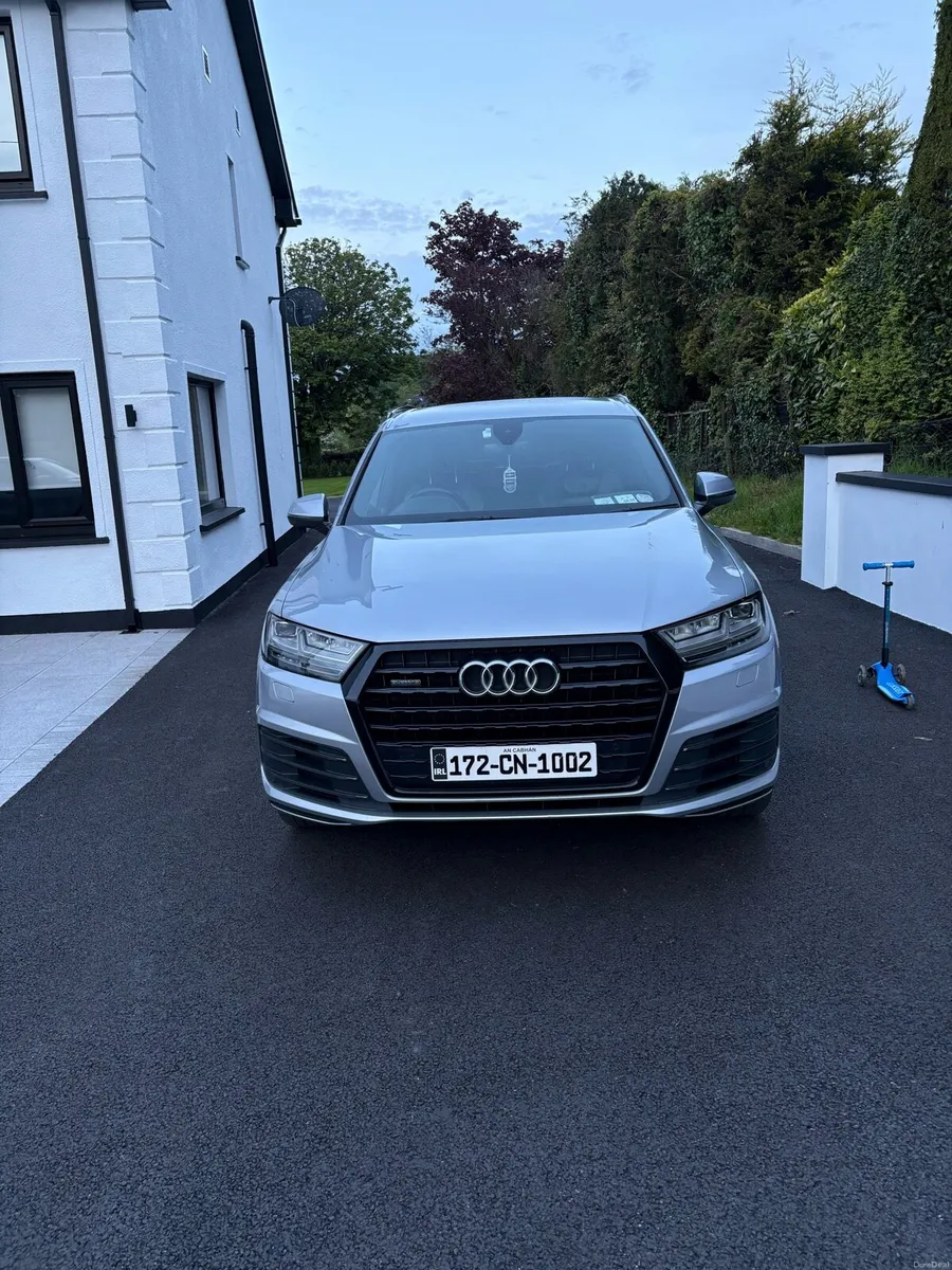 Audi Q7 - Image 2