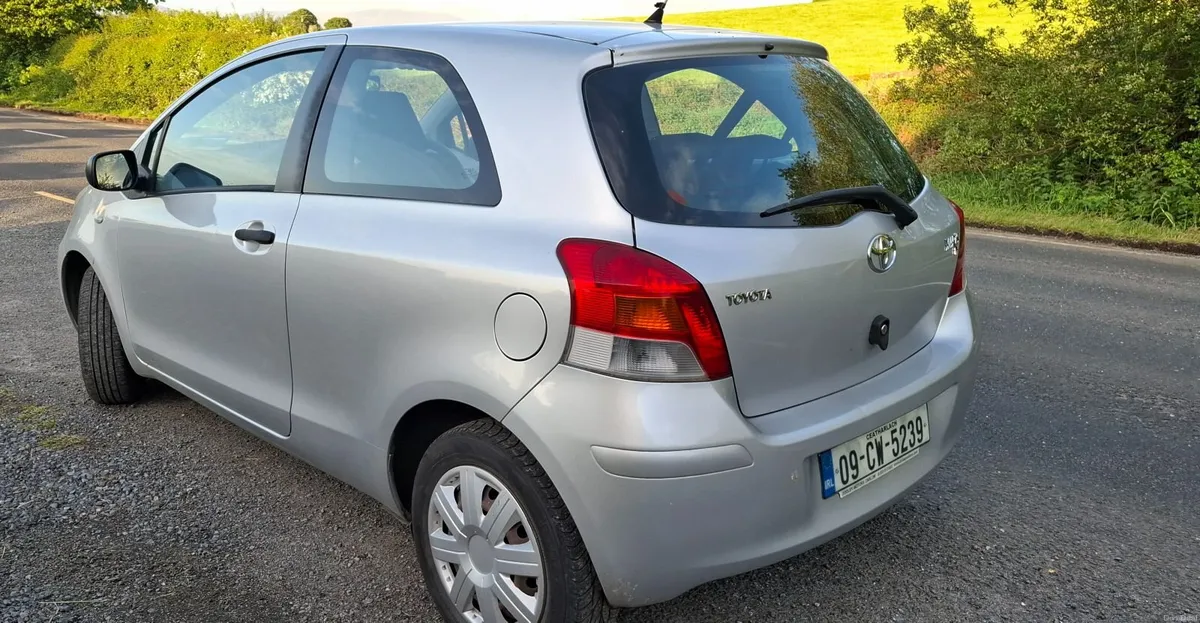 09 Toyota Yaris  , LOW KMs.  NCT 3/27 - Image 4