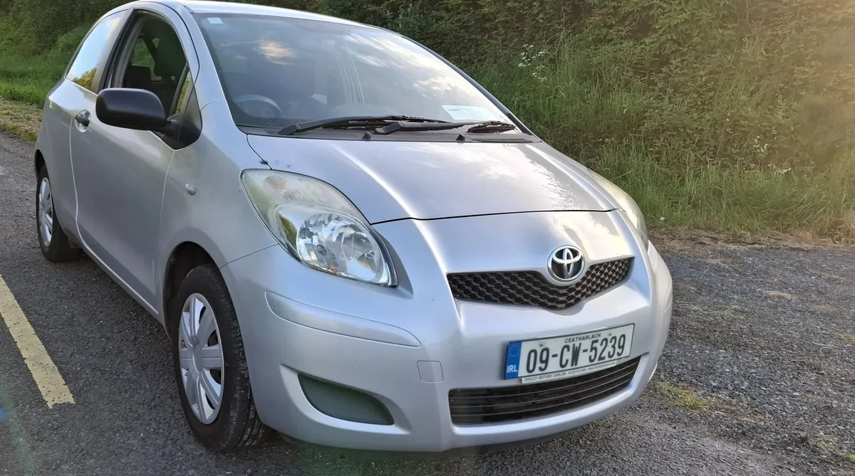 09 Toyota Yaris  , LOW KMs.  NCT 3/27 - Image 2