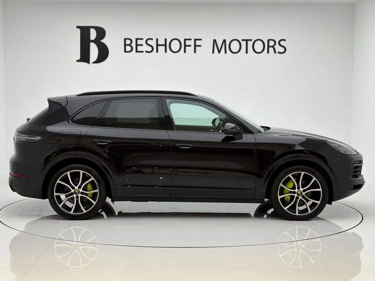 Porsche Cayenne 3.0 V6 E-HYBRID=LOW MILES//HUGE SP - Image 4