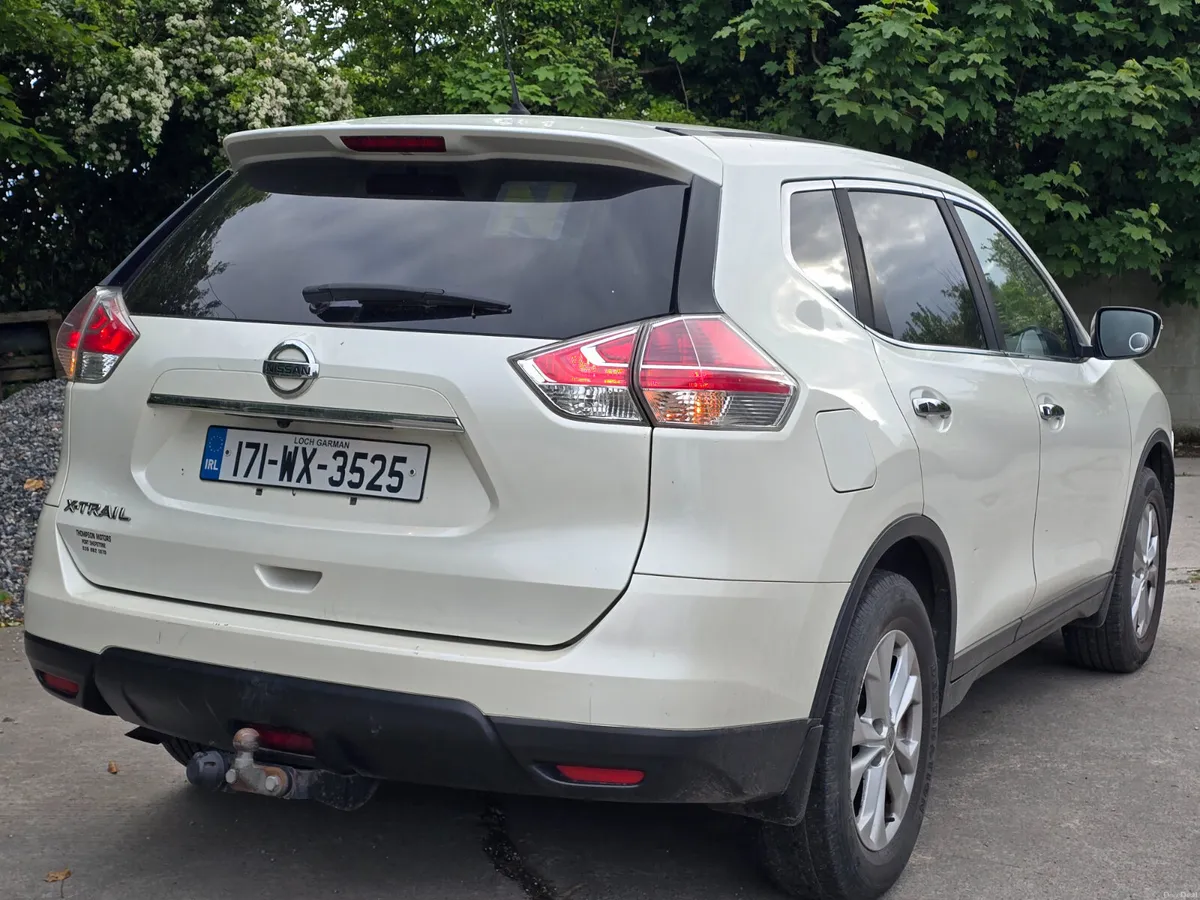 Nissan X-Trail 2017 petrol ⛽️ nct&tax €6900 - Image 2