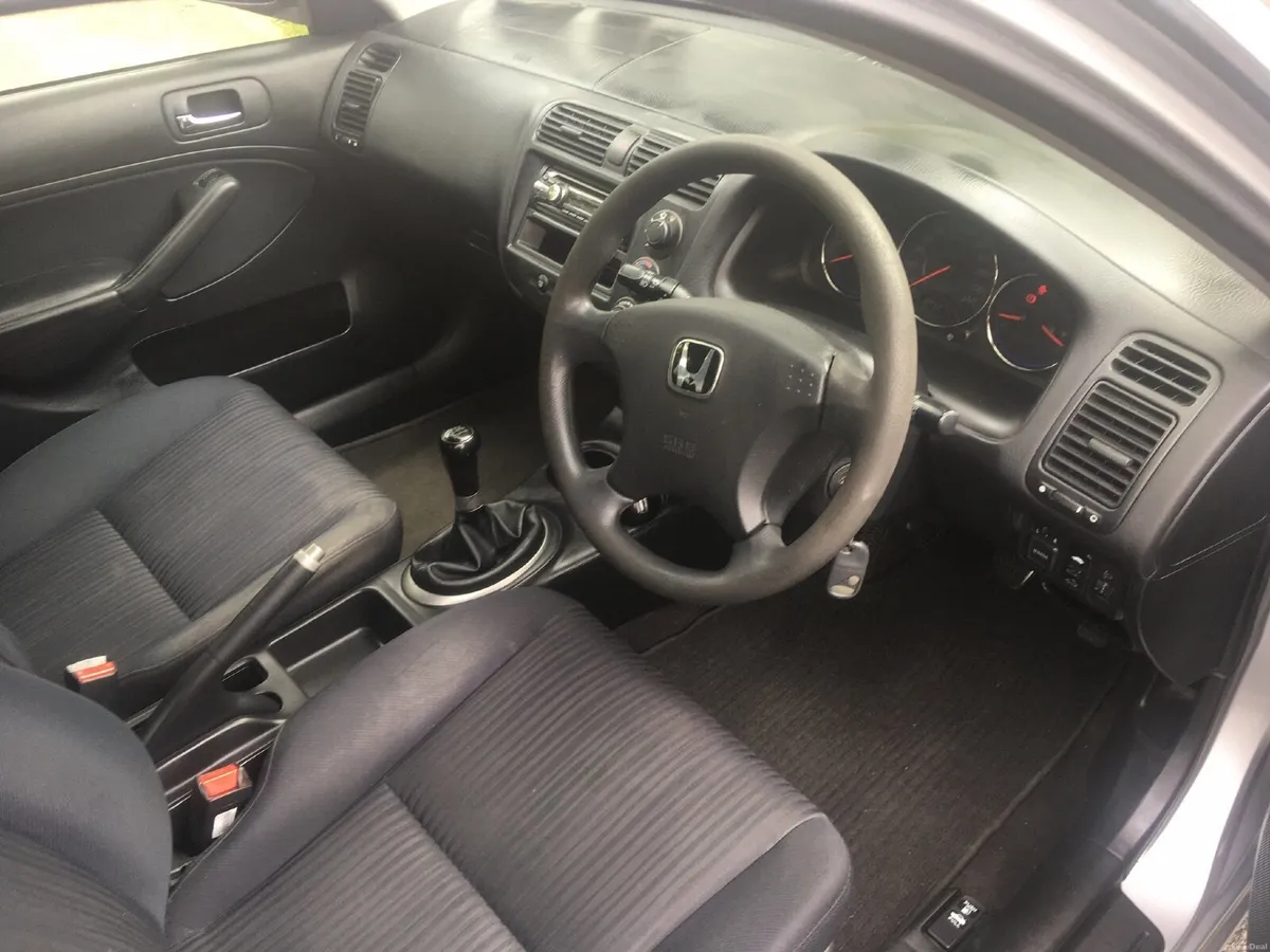 Honda Civic 2005 - Image 3