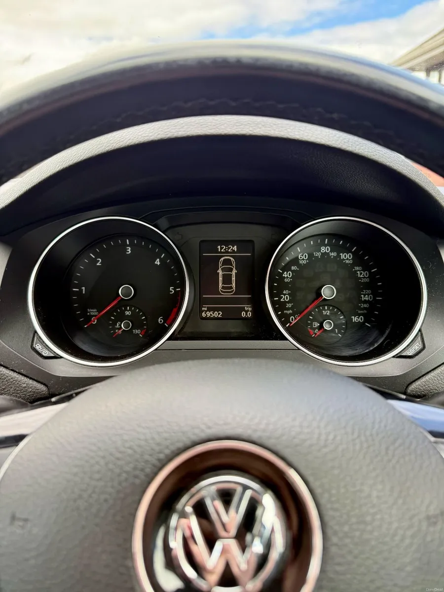 Volkswagen Jetta 2014 - Image 3