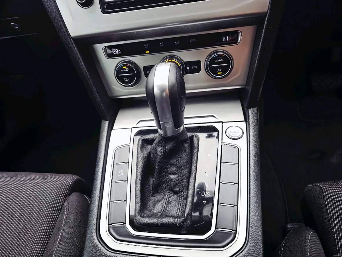 Vw Passat  Automatic 1.6tdi - Image 2