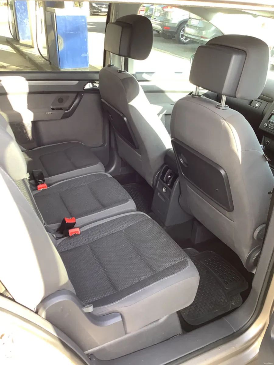 Volkswagen Touran 2014 - Image 5