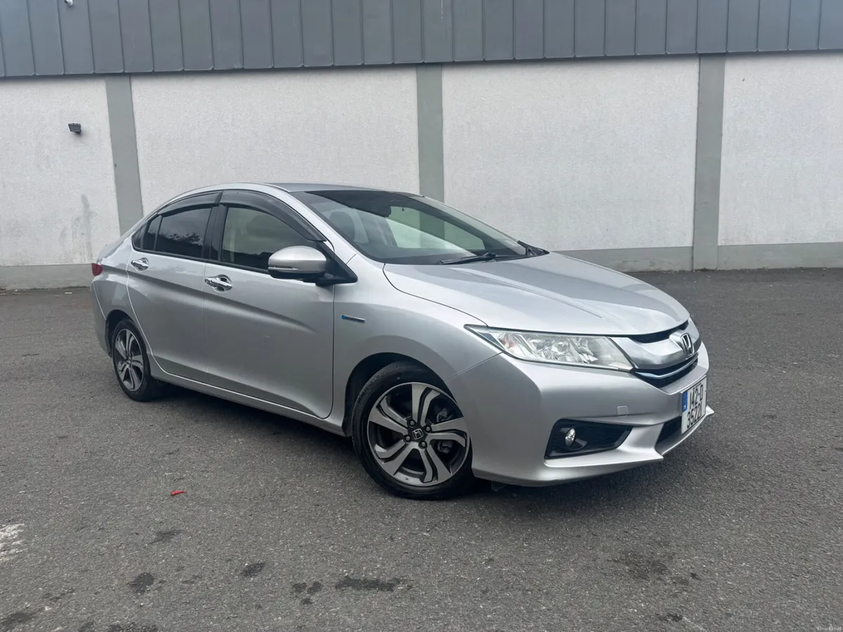 Honda Grace 2014 Automatic Full option - Image 2