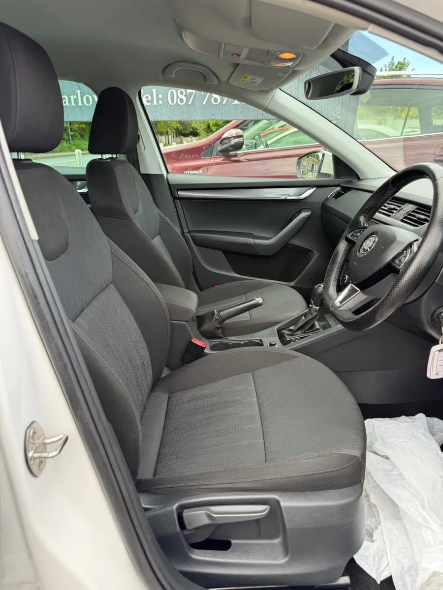 2019 Skoda Octavia Style 1.6 TDi DSG Automatic - Image 5