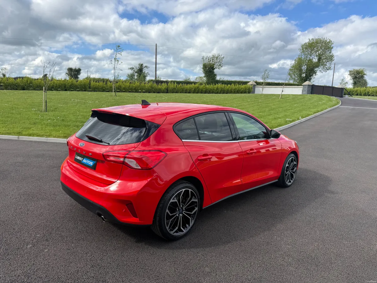 211 Ford Focus 1.5 Zetec - Image 3
