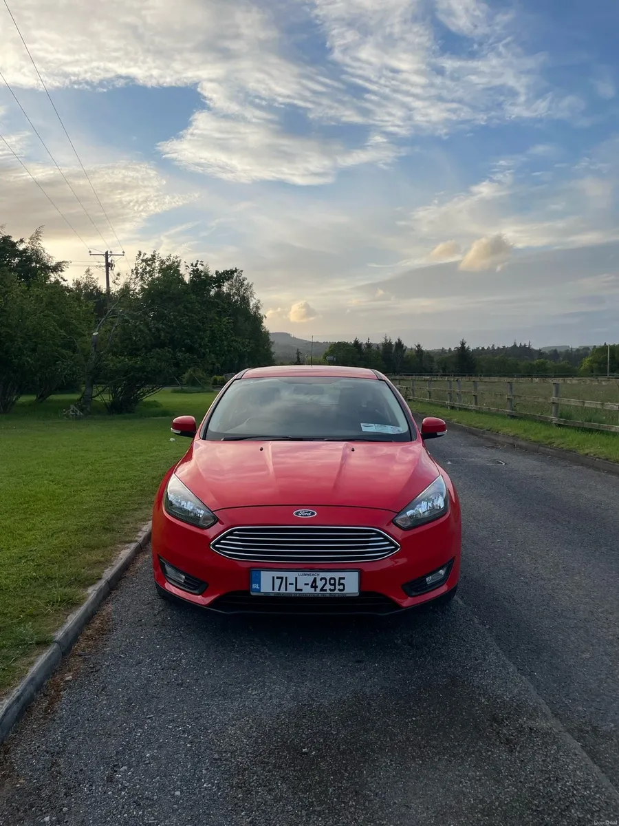 2017 Ford Focus Zetec Manual Petrol - Image 2