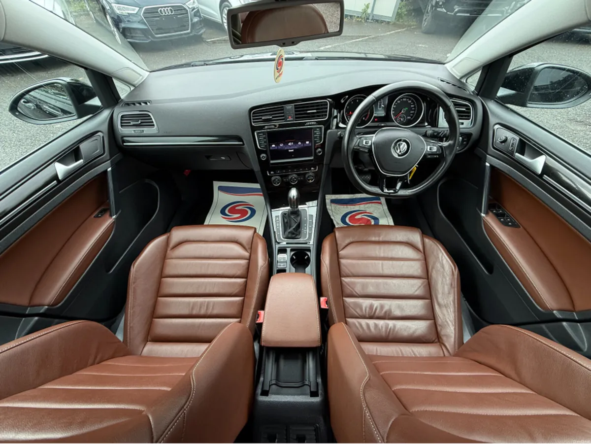 Volkswagen Golf 1.4 TSI FULL TAN LEATHER SEATS HEA - Image 3