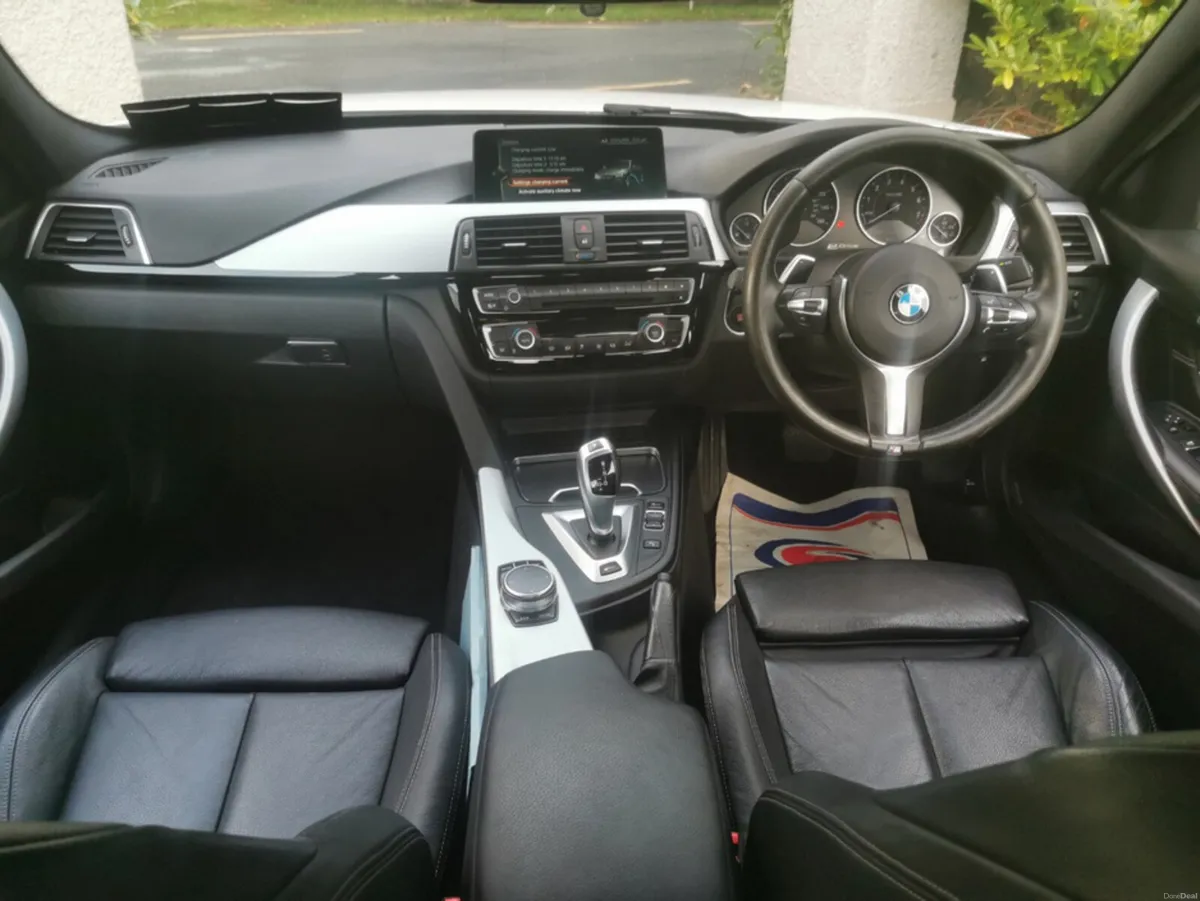 BMW 3-Series M SPORT SHADOW EDITION - Image 4