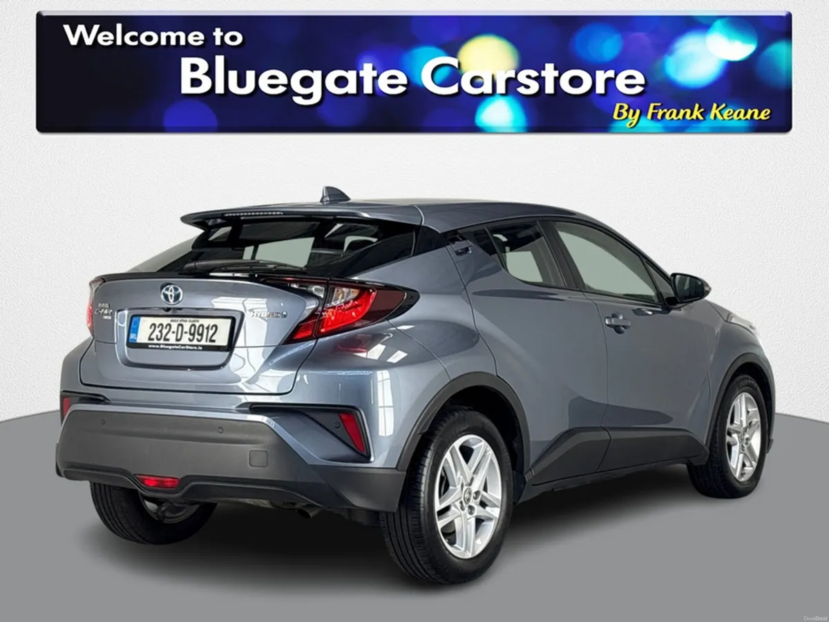 Toyota C-HR HYBRID LUNA**MULTIFUNCTIONAL STEERING - Image 4