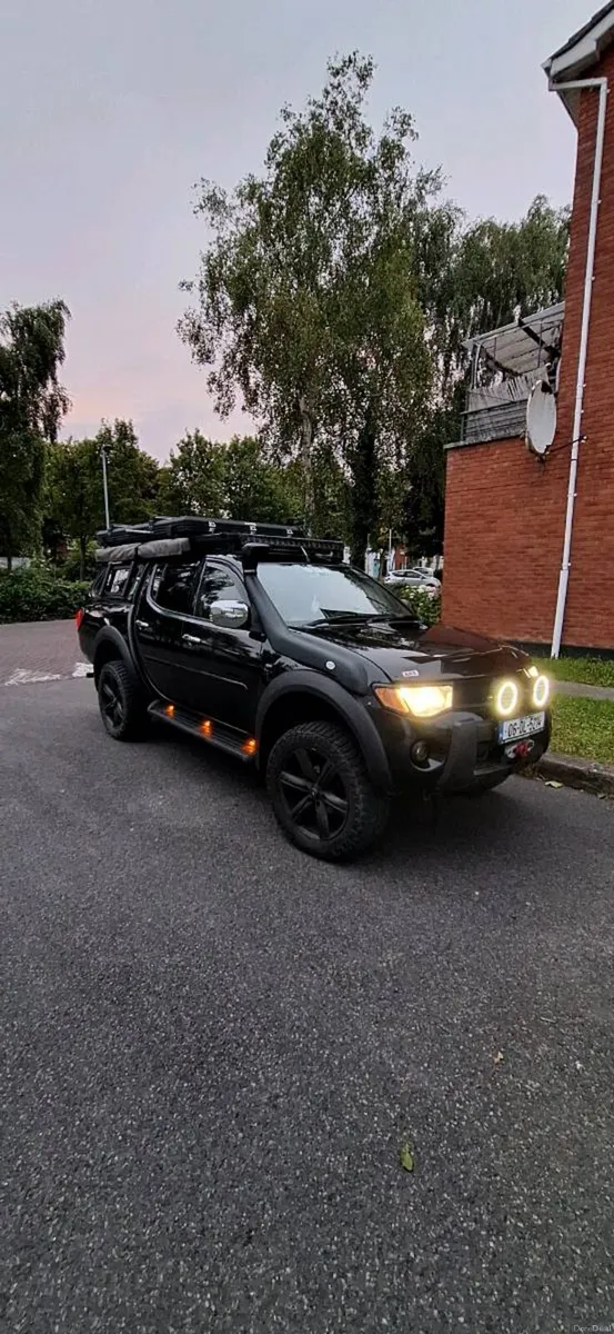 Mitsubishi L200 - Image 1