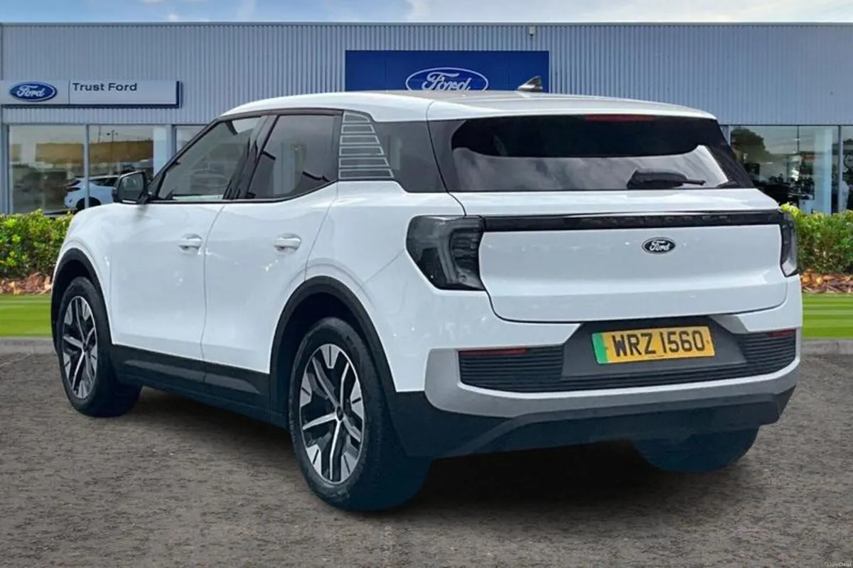 Ford Explorer Extended Range 77kWh Select SUV 5dr - Image 2