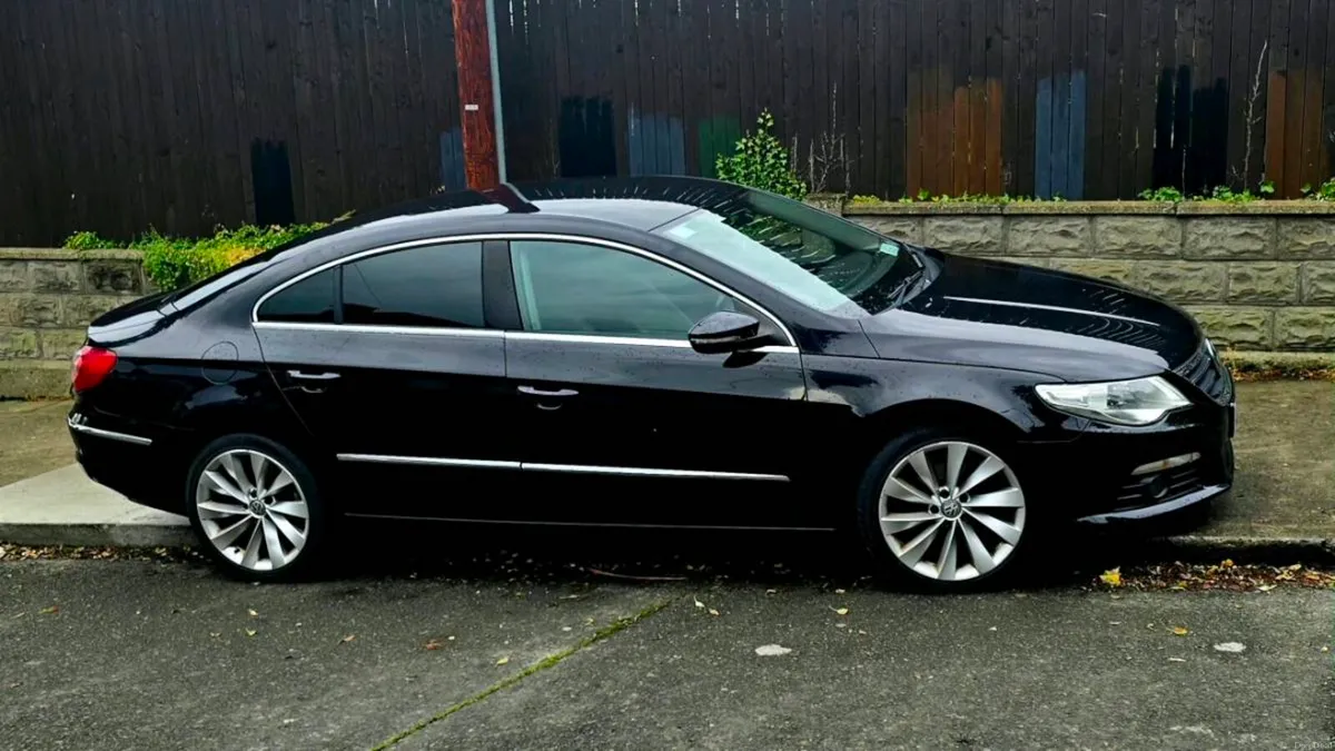 Volkswagen Passat cc 2011 TDI BlueMotion - Image 1