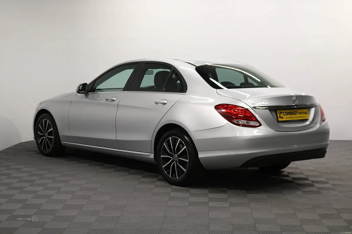 Mercedes-Benz C-Class C220d SE - Image 4