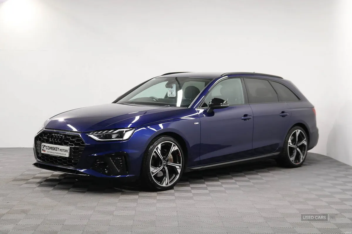Audi A4 Avant TDI Black Edition - Image 3