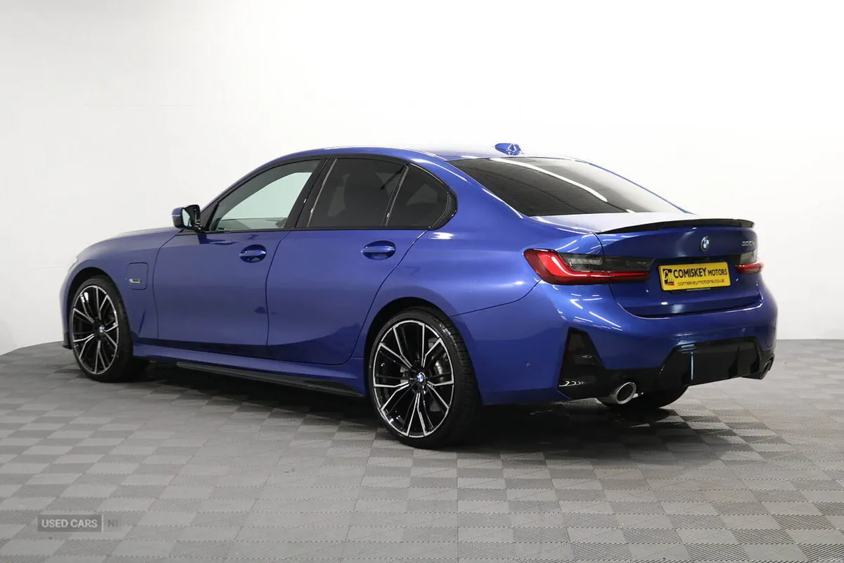 BMW 3-Series 330e M Sport - Image 5
